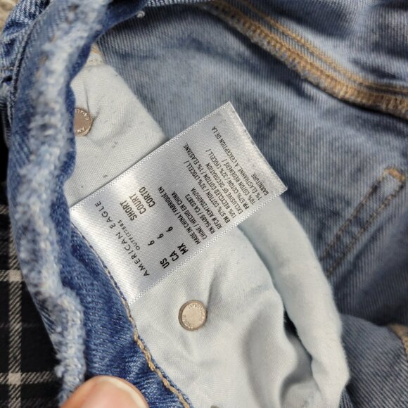 American Eagle Jeans Womens 6 Short Super High Rise Straight Denim Distressed - Picture 3 of 8